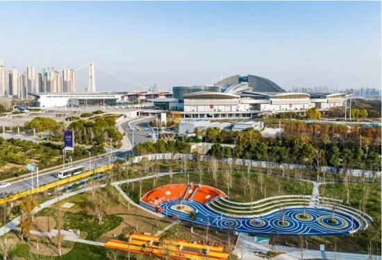 伟德体育 - 综合体育赛事平台|奥体中心相助同伴