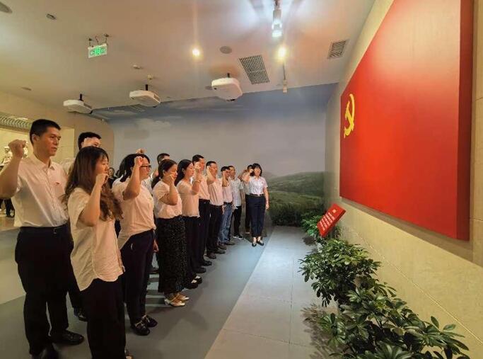 伟德体育 - 综合体育赛事平台|奥体中心相助同伴